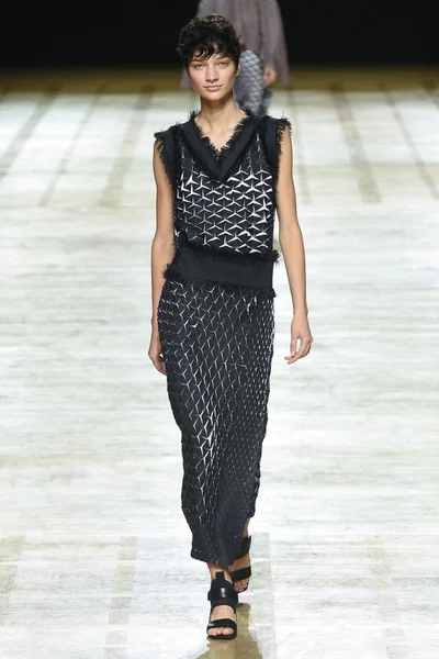 Look 2
